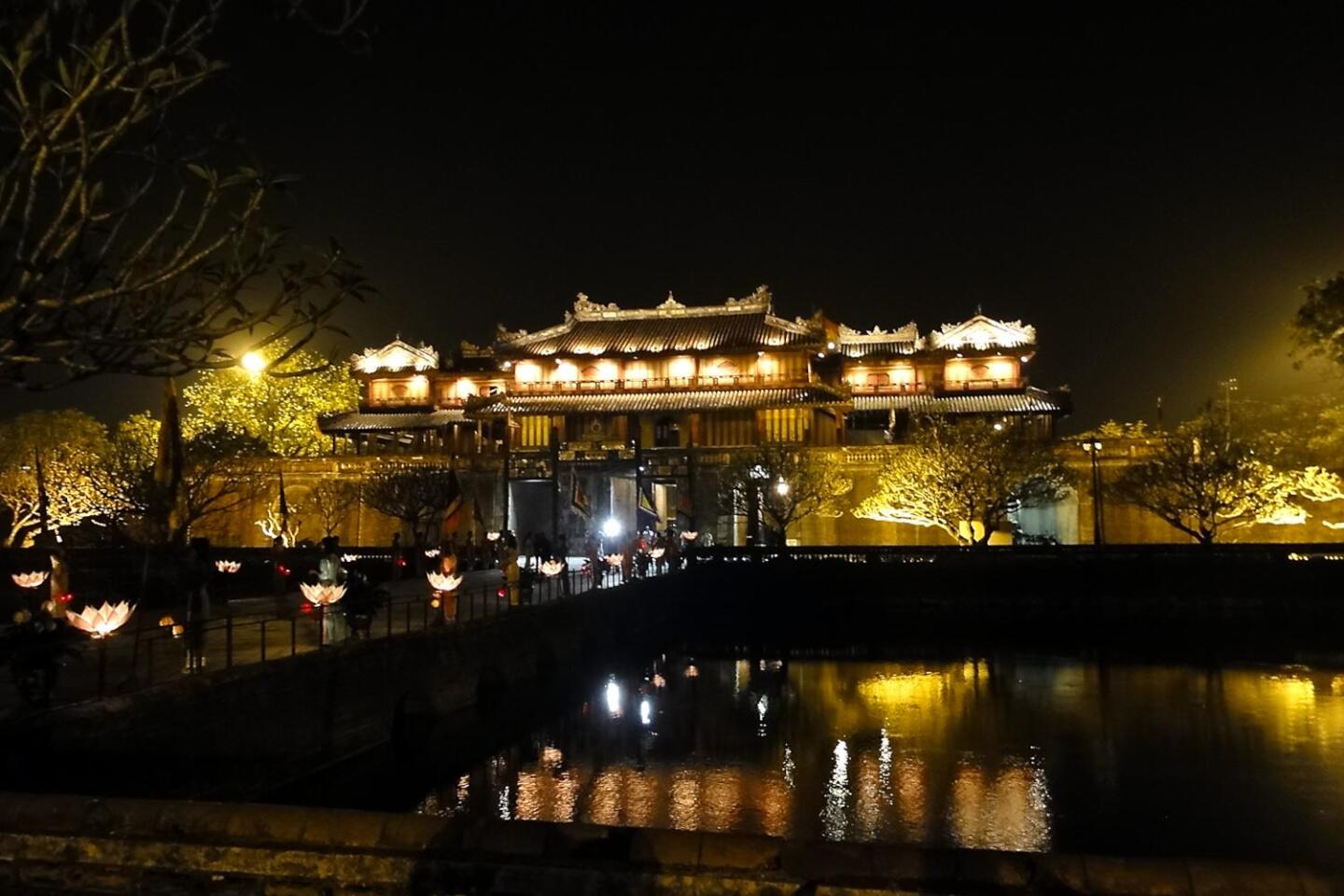 Hue Nacht-Tourismus neue Erfahrungen