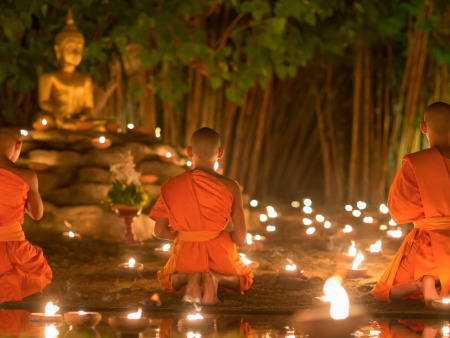 Feier eines der größten Feste in Südostasien - Buddhisches Neujahr