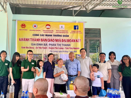 Eine hellere Zukunft aufbauen: Realistic Asiens Wohltätigkeitsprojekt in Thai Nguyen