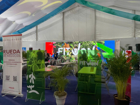 Realistisches Asien bei Fitven 2024 - die wichtigste Tourismusveranstaltung in Venezuela.