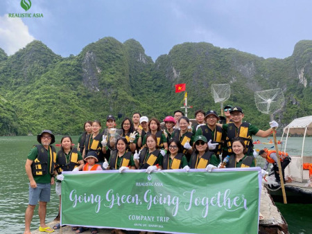 Eine Reise zur Nachhaltigkeit: Realistic Asiens Abenteuer in der Halong-Bucht