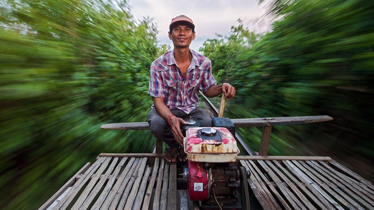 Spuren des Triumphes: Erkundung der ikonischen Bambusbahn von Battambang