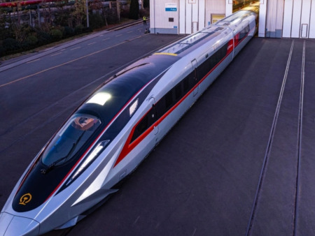 China stellt Hochgeschwindigkeits-Magnetschwebebahn vor, die 1.200 km in 2,5 Stunden zurücklegt