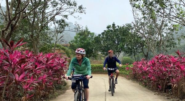 Tag 4: Radtour durch Mai Chau (F/M) – mit Reiseleitung